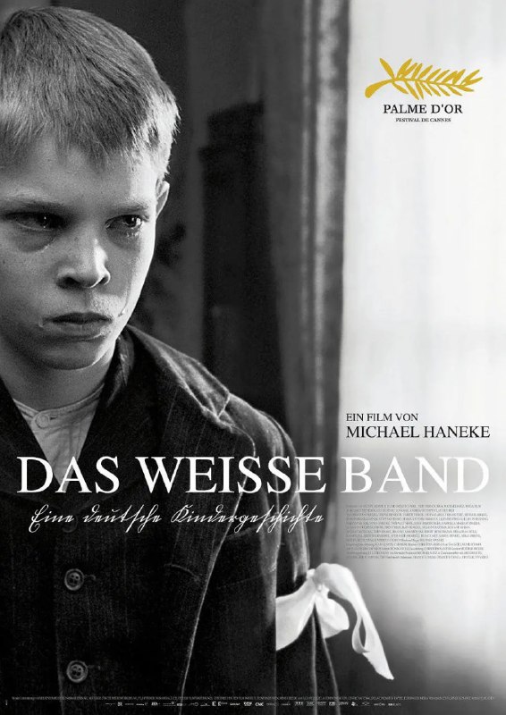 名称：白丝带 Das weiße Band – Eine deutsche Kindergeschichte (2009)描述：故事的讲述者——一位乡村教师回忆起一战前夕，德国北部某村庄里的一系列离奇往事