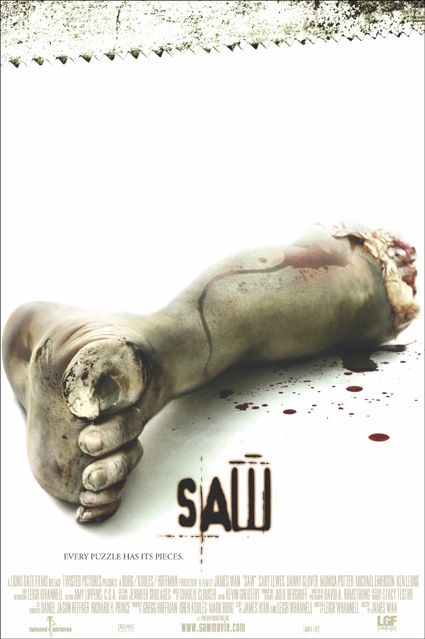 资源标题：电锯惊魂 Saw 2160p remux (2004) 57.27GB 中文字幕 已刮削资源描述：一觉醒来的亚当（雷•沃纳尔LeighWhannell饰）发现自己被困在一个废弃的厕所里