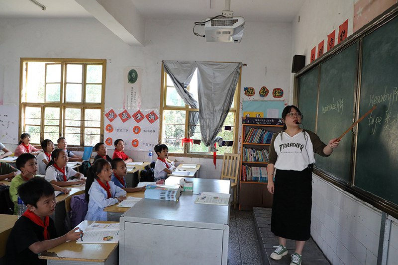 名称：《【教师特岗】》亮点：稳定编制，待遇优厚，助力乡村教育发展，成就教师梦想！标签：#教师招聘 #特岗教师 #乡村教育 #编制岗位更新日期：2025-06-10 23:19:26链接：