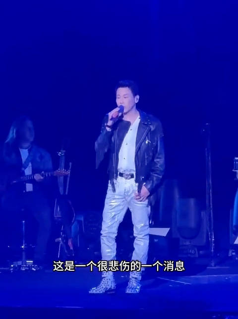 名称：《陶喆演唱爱爱爱怀念方大同》简介：暂不清楚《陶喆演唱爱爱爱怀念方大同》的具体资料形式，推测可能是陶喆演唱《爱爱爱》这首歌曲且在表演中提及或致敬方大同的相关记录