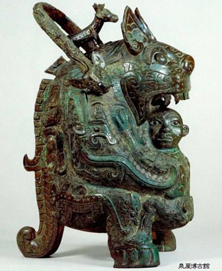 名称：《国宝 》简介：国宝是一本围绕其核心主题展开的深刻探索之作，书中详细讨论了与其主题相关的各类观点与现实应用，带给读者全新的思考视角