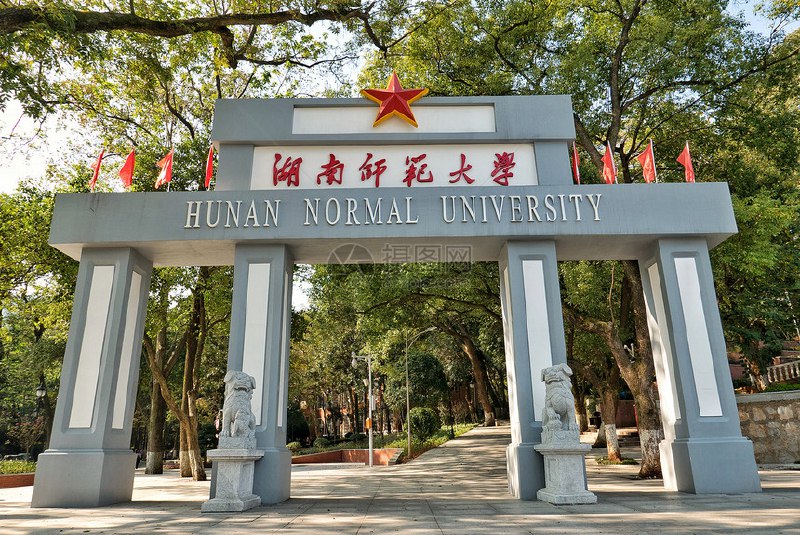 名称：《走近摄影----湖南师范大学 》简介：走近摄影----湖南师范大学这门课程适合所有对摄影有兴趣的学员