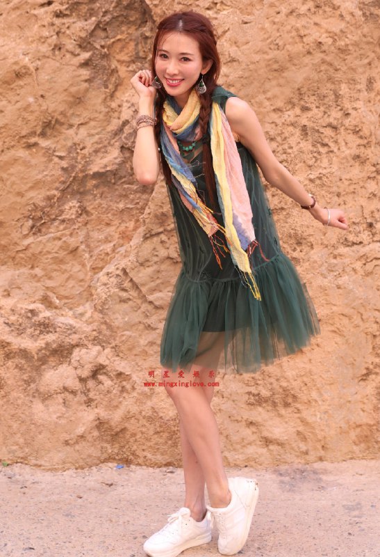 名称：《林志玲写真200张高清薄纱短裙轻裹美腿微露 》亮点：林志玲优雅写真，薄纱短裙展现曼妙身姿，美腿微露尽显女神魅力标签：#林志玲写真  #高清写真  #薄纱短裙  #美腿微露  #女神风采更新日期：2025-06-19 05:36:41链接：