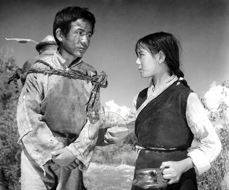 名称：《农奴》亮点：深刻揭示旧西藏农奴的苦难与抗争，展现人性光辉与解放的必然
