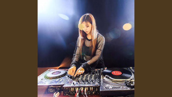 名称：《车载音乐电音嗨曲》亮点：车载必备电音嗨曲，节奏强劲旋律动感，驾驶路上点燃激情，让你一路嗨不停！标签：#车载电音 #电音嗨曲 #车载音乐 #音乐推荐更新日期：2025-06-02 19:08:56链接：
