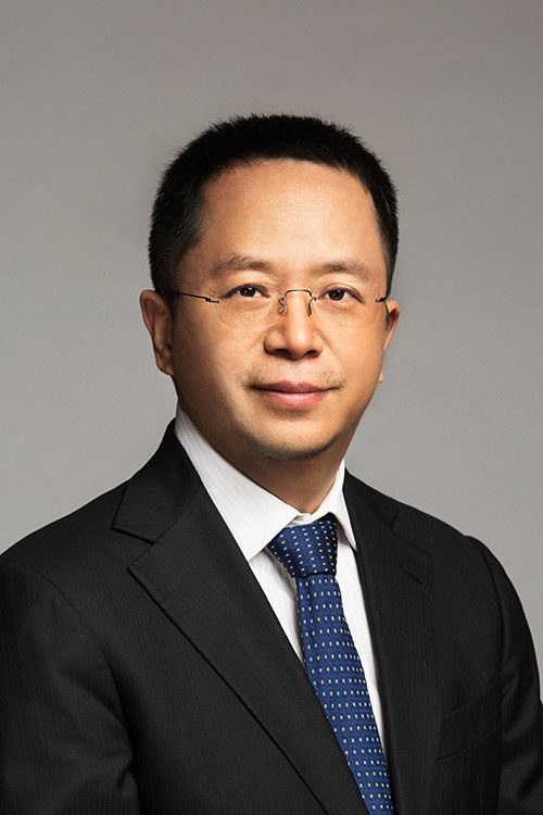 名称：《周鸿祎》 | 简介：周鸿祎这本书带给读者一个新鲜的视角，无论是在探索历史、社会还是文化方面，它都能为你提供独特的深度和思考