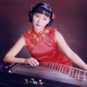名称：《付娜 - 付娜古筝(2020)》简介：《付娜 - 付娜古筝(2020)》是付娜在2020年推出的古筝音乐专辑