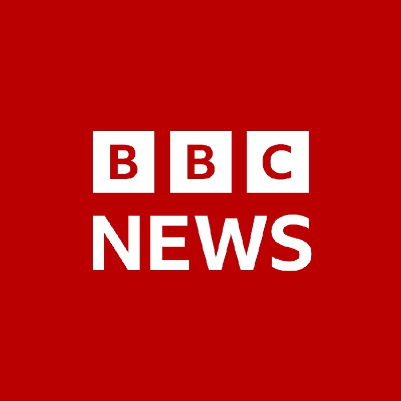《BBC&CNN&VOA短听力精华300篇》简介：本书系统解析BBC&CNN&VOA短听力精华300篇的核心内容，并结合实用案例帮助读者加深理解
