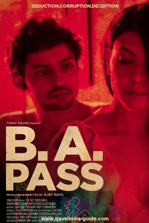 名称：情迷家教 B.A. Pass (2013) 超清中字 情色/剧情 印度  描述：　父母意外双亡的小镇男孩搬去姑姑家住，并准备读完大学，以便赚钱供养两个年幼的妹妹