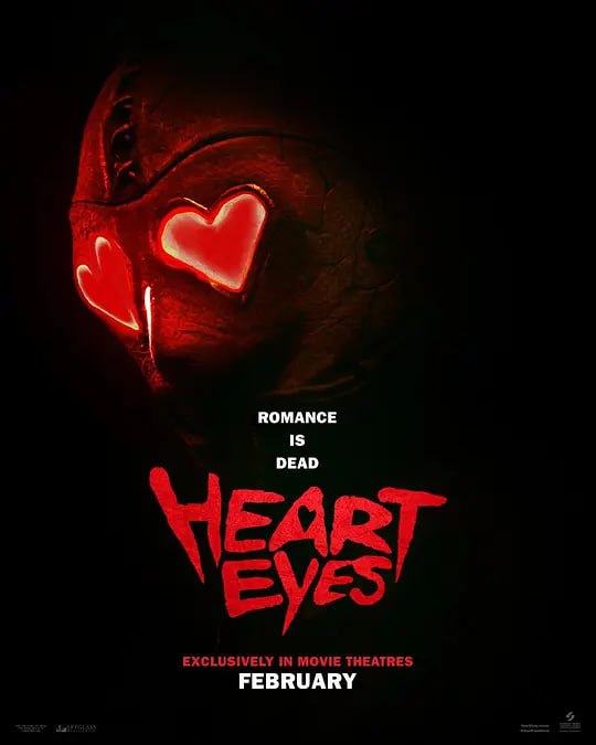 名称：腥心眼 Heart Eyes (2025) 1080P【英语】描述：情人节当天，西雅图的一对同事关系的男女被一名叫“腥心眼”的变态杀人狂追杀，两人在浪漫都市中逃脱穿行，努力生存的同时渐生爱意