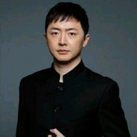 名称：B站UP 主 戎震 全部 充电视频 描述：戎震全部充电视频附 戎震推荐书单PDF合集戎震在B站的 内容丰富多样