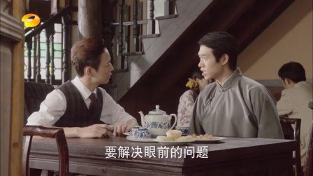 名称：《傻子老公是千亿富豪》第1~100集.mp4描述：在 1 - 100 集中，主角以 “傻子老公” 的形象出现，看似愚笨却隐藏着惊人的秘密