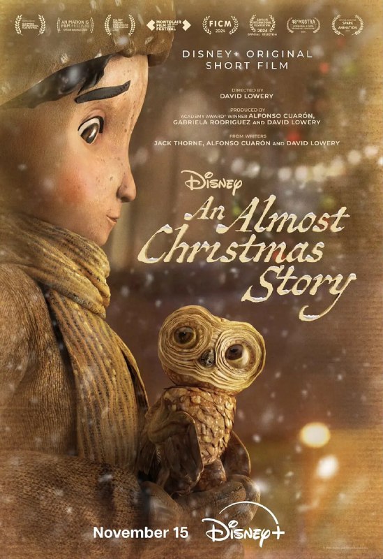 资源标题：圣诞节的大冒险 An Almost Christmas Story (2024)  1080p内封简繁 资源描述：　《一个几乎是圣诞节的故事》讲述了月亮，一只好奇的小猫头鹰，意外地发现自己被困在一棵注定要去洛克菲勒广场的圣诞树上