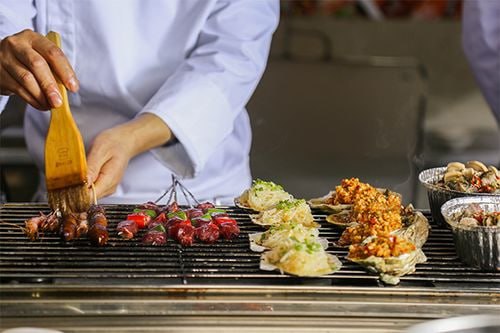 名称：上百种食材烧烤技术配方视频描述：上百种食材烧烤技术配方视频，汇集丰富多样的烧烤秘诀