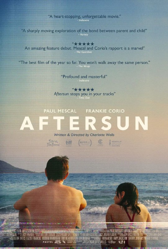 名称：晒后假日 Aftersun (2022) 1080P 描述：在1990年代末，11岁的苏菲（弗兰基·科里奥 饰）与年轻的单身父亲（保罗·麦斯卡 饰）踏上了土耳其的度假之旅