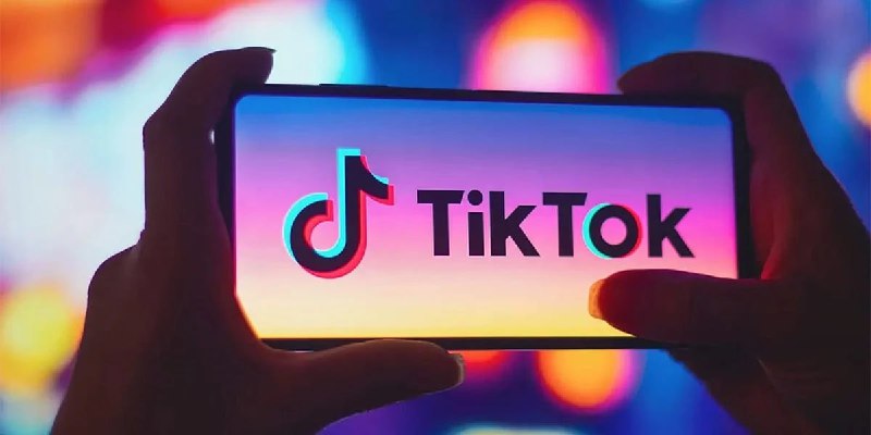 名称：TikTok - 抖音国际版 v40.6.3 + TikTokPlugin描述：TikTok是一款玩转音乐创意的短影音App，更是年轻人的交友社群