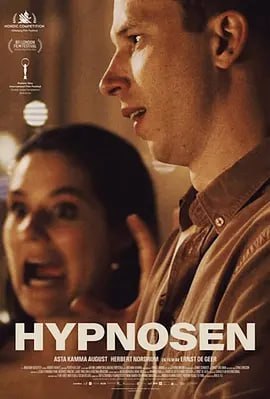 名称：催眠人格 Hypnosen (2023)描述：维拉和安德烈是一对夫妇，他们有机会在一个著名的比赛中推销他们的生意