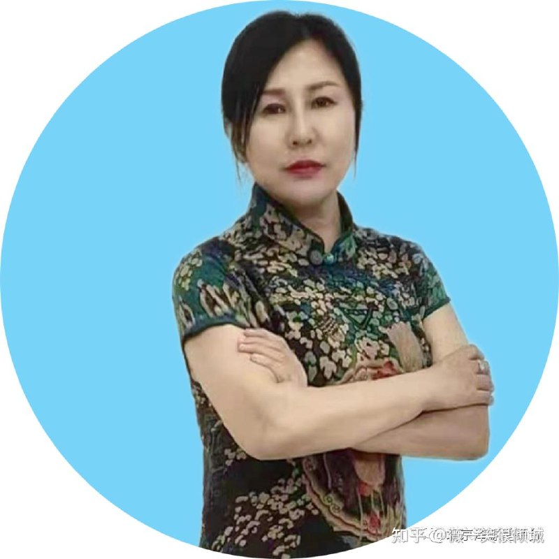 《李红老师定位截根 全息挑治羊毛疔高清视频》李红老师亲自演示截根挑治技法，高清特写展示羊毛疔操作细节，全息理论结合实战手法，易学易懂实用性强️ #截根挑治 #羊毛疔挑治 #李红全息疗法 #中医教学 #针灸推拿 2025-09-16 03:49:11🔗 