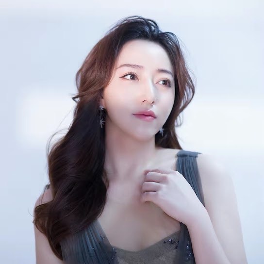 《抖音美女-希二白视频合集》希二白甜美笑容与创意舞蹈完美结合，每一帧都让人心动，快来感受她的独特魅力吧！️ #甜美舞蹈 #希二白 #抖音合集 2025-07-30 16:55:52🔗 