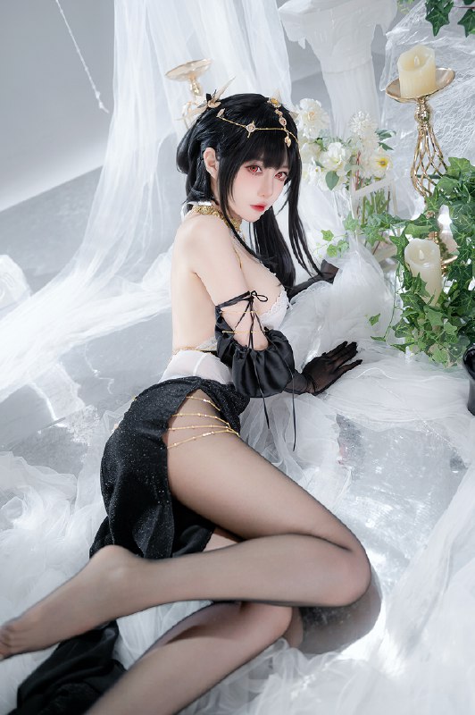 《写真Shika小鹿鹿 – 碧蓝航线 镇海》小鹿鹿演绎碧蓝航线镇海，甜美与冷艳并存，完美还原角色魅力️ #碧蓝航线 #镇海 #cosplay #写真集 #小鹿鹿 2025-08-18 01:06:14🔗 