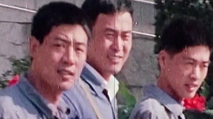 《80?90时代怀旧视频(横版305个)》重温80?90年代经典，305个横版视频带你穿越青春岁月，收录大量珍贵影视、动画与生活片段，唤醒时代记忆