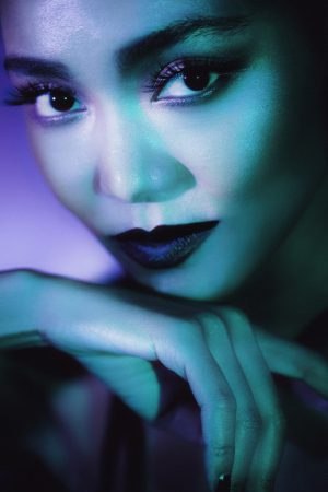 《CrystalKay-2015年专辑》融合多元音乐风格，展现CrystalKay独特嗓音与情感深度，2015年不可错过的听觉盛宴