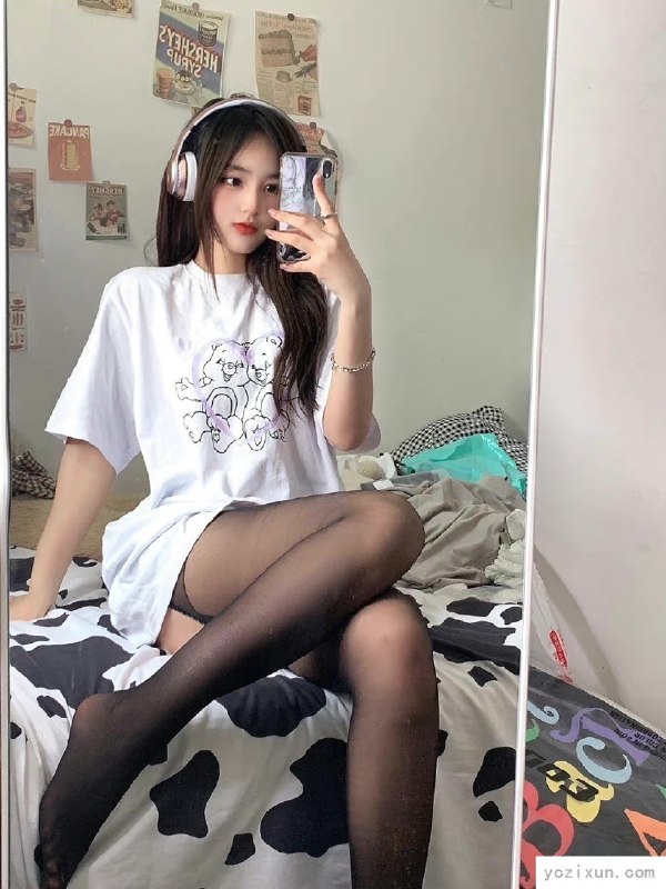 《美女照片黑丝集合》精选多款黑丝美女写真，展现性感与优雅的完美结合️ #黑丝美女  #美女照片黑丝集合  #写真推荐 2025-06-26 11:29:51🔗 