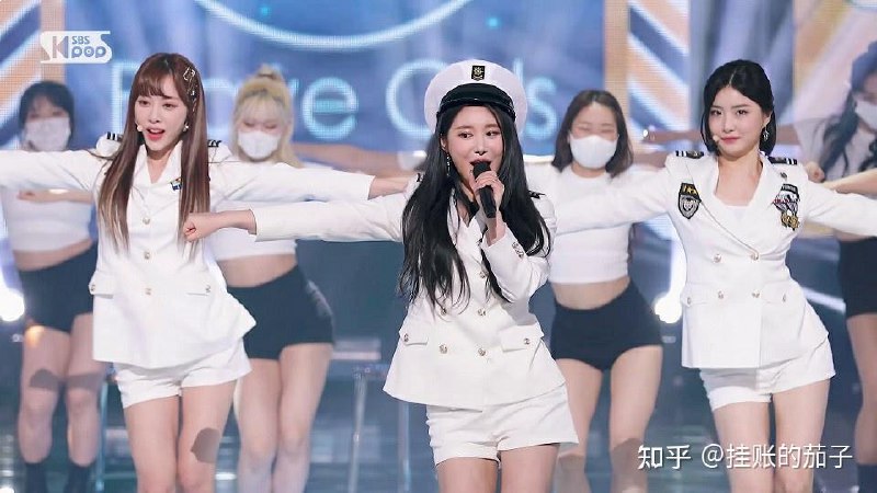名称：《韩国女团热舞合集·30部4K超清现场》亮点：精选30部韩国女团最燃现场，4K超清画质带来极致视觉盛宴标签：#韩国女团 #热舞合集 #4K超清 #现场直拍 #音乐现场更新日期：2025-06-22 01:16:15链接：