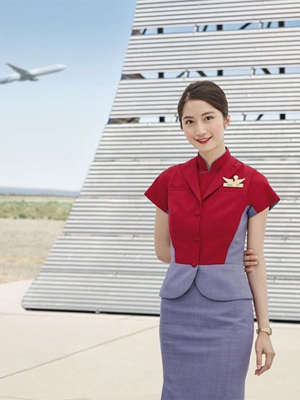 《空姐制服穿搭》优雅与专业的完美结合，展现航空职业装的独特魅力，适合多种正式与时尚场合