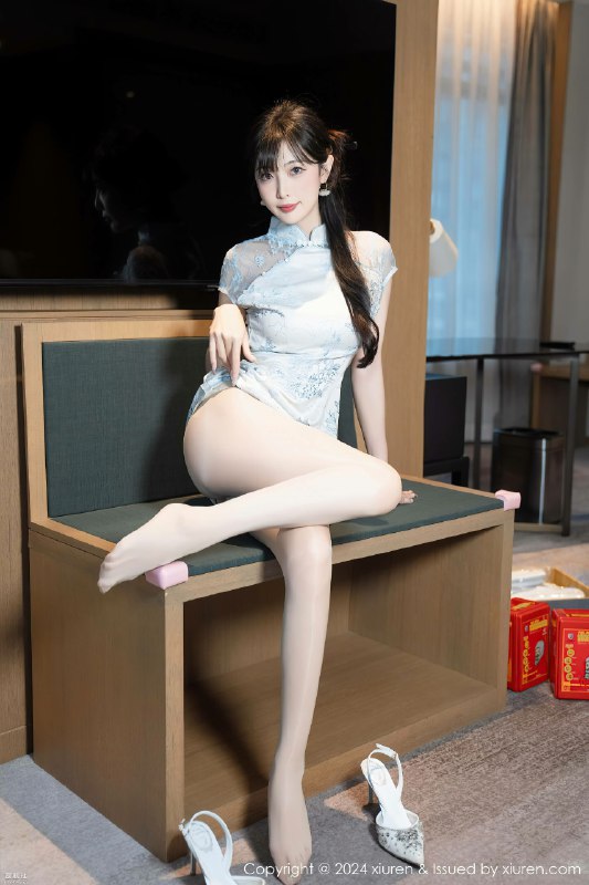 《林星阑旗袍白丝写真》林星阑身着旗袍搭配白丝，尽显东方韵味与现代时尚的完美融合️ #旗袍写真 #林星阑 #白丝写真 #时尚摄影 #东方美学 2025-07-24 01:26:19🔗 