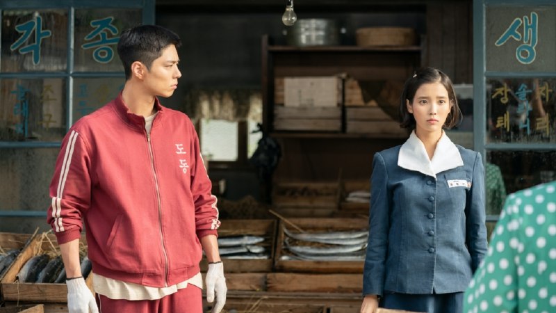 《精选街拍作品 - 能遇见你》捕捉街头瞬间的美好，每一张照片都是与你的不期而遇，记录城市中的温暖与故事