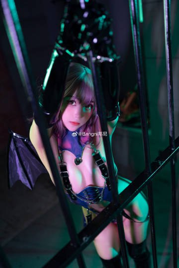 《Bangni邦尼 – 囚禁魅魔》囚禁与魅惑交织的奇幻冒险，探索人性与欲望的深渊️ #奇幻冒险  #囚禁魅魔  #Bangni邦尼  #轻小说 2025-08-14 23:43:44🔗 