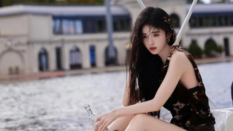 《鞠婧祎写真壁纸》鞠婧祎绝美写真壁纸，展现清新甜美与时尚魅力，每一张都是视觉盛宴️ #鞠婧祎 #写真壁纸 #明星壁纸 #高清美图 2025-07-08 03:40:41🔗 