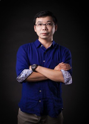名称：《李旭口语班完毕》亮点：李旭口语班高效实用，快速提升口语能力，适合各类英语学习者，助你自信开口说英语